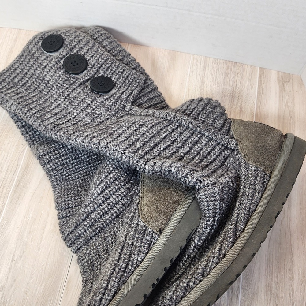 UGG Classic Cardy Gray Button-Up Sheepskin Sweater Boots #5819 size 6 - Picture 14 of 16